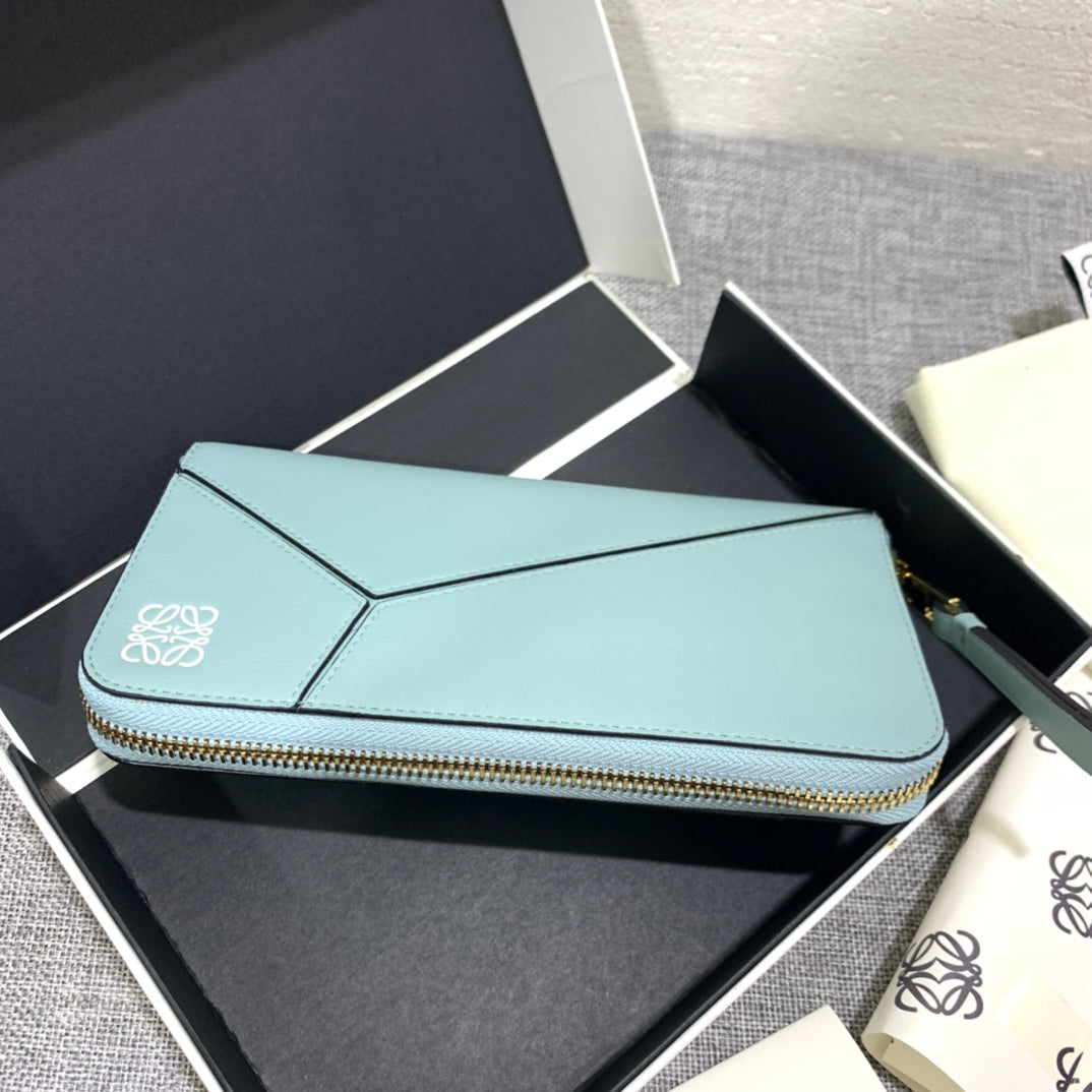 Loewe Puzzle zip around wallet 拉鍊長夾