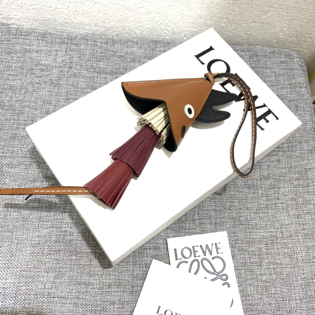 Loewe 包包掛飾