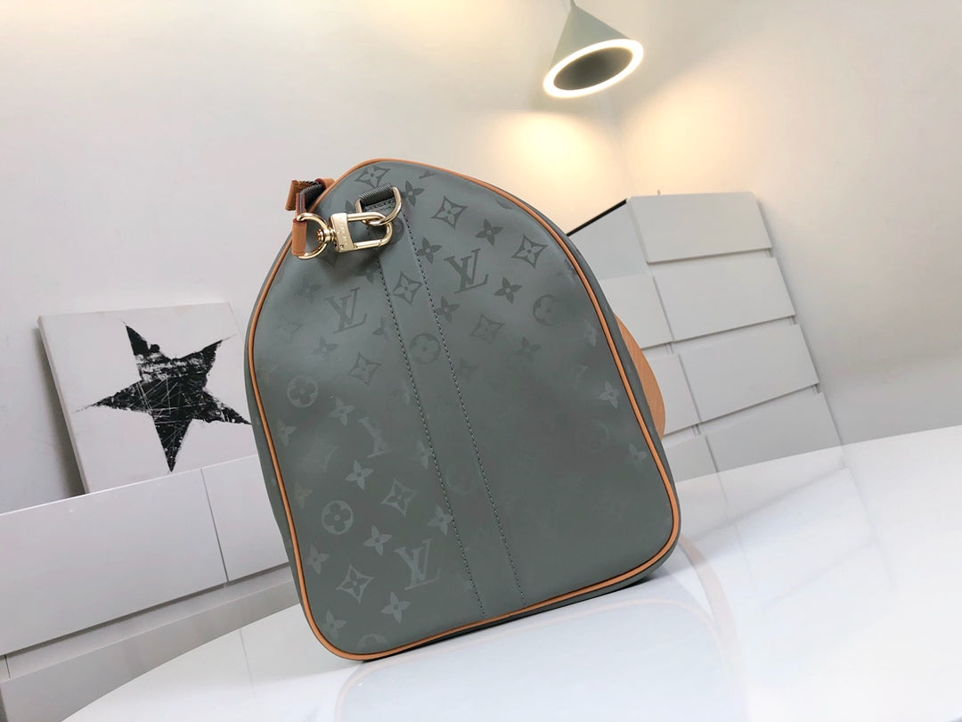 Lou-Monogram Titanium 旅行袋