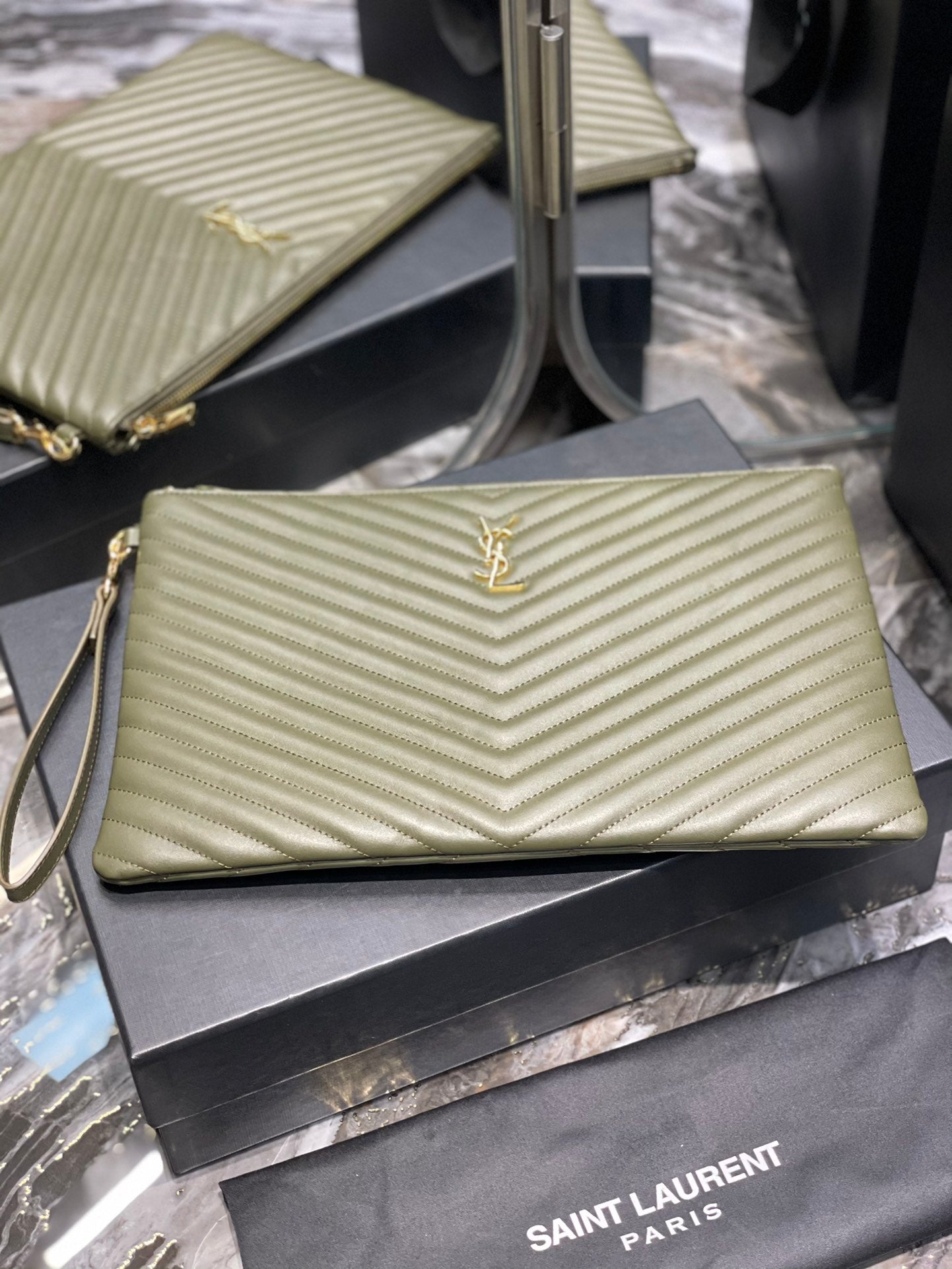 YSL 提花拼接文件手拿包-綠色金扣-36cm
