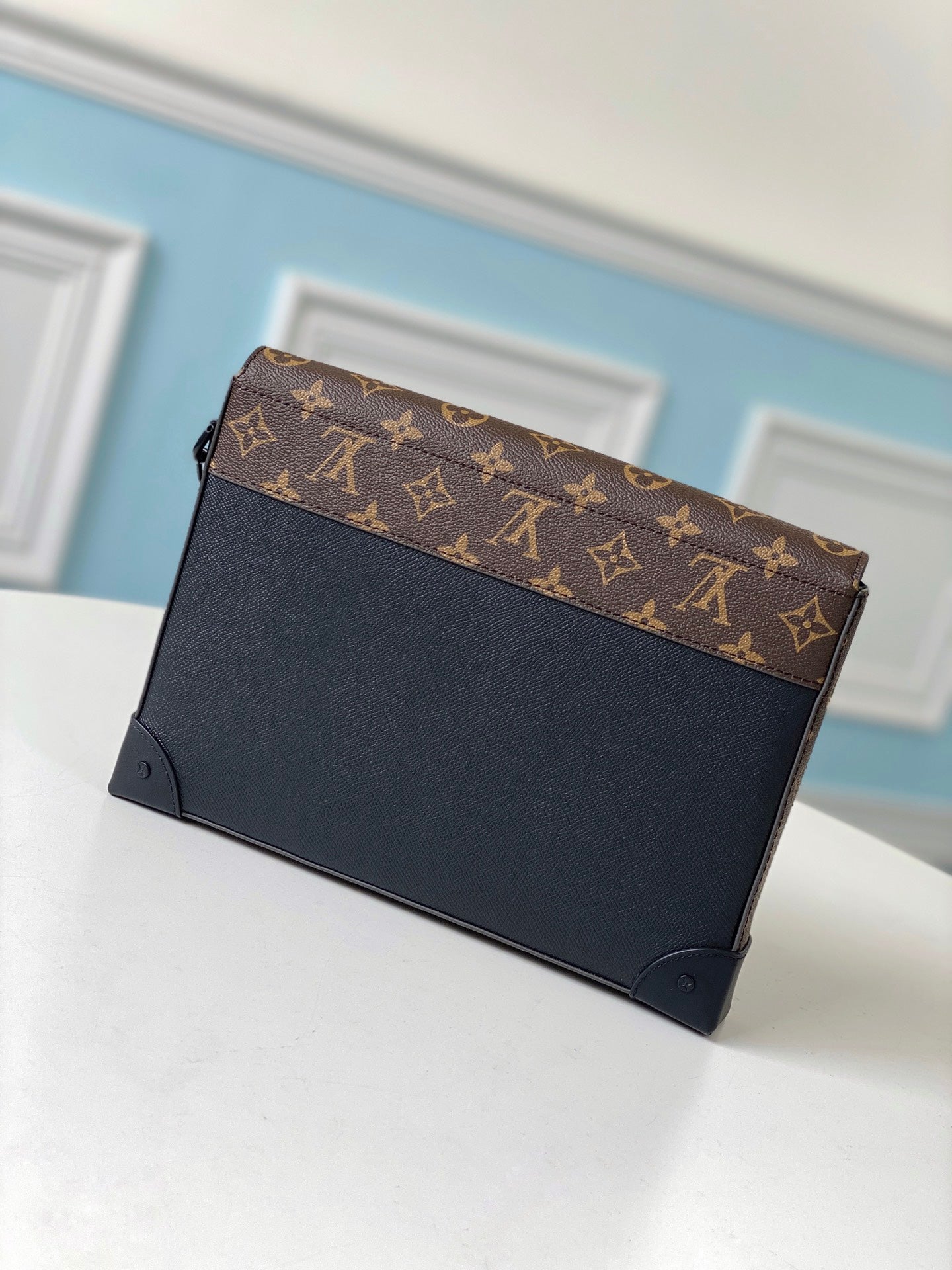 LV M30583黑 Pochette Voyage Steamer 手袋