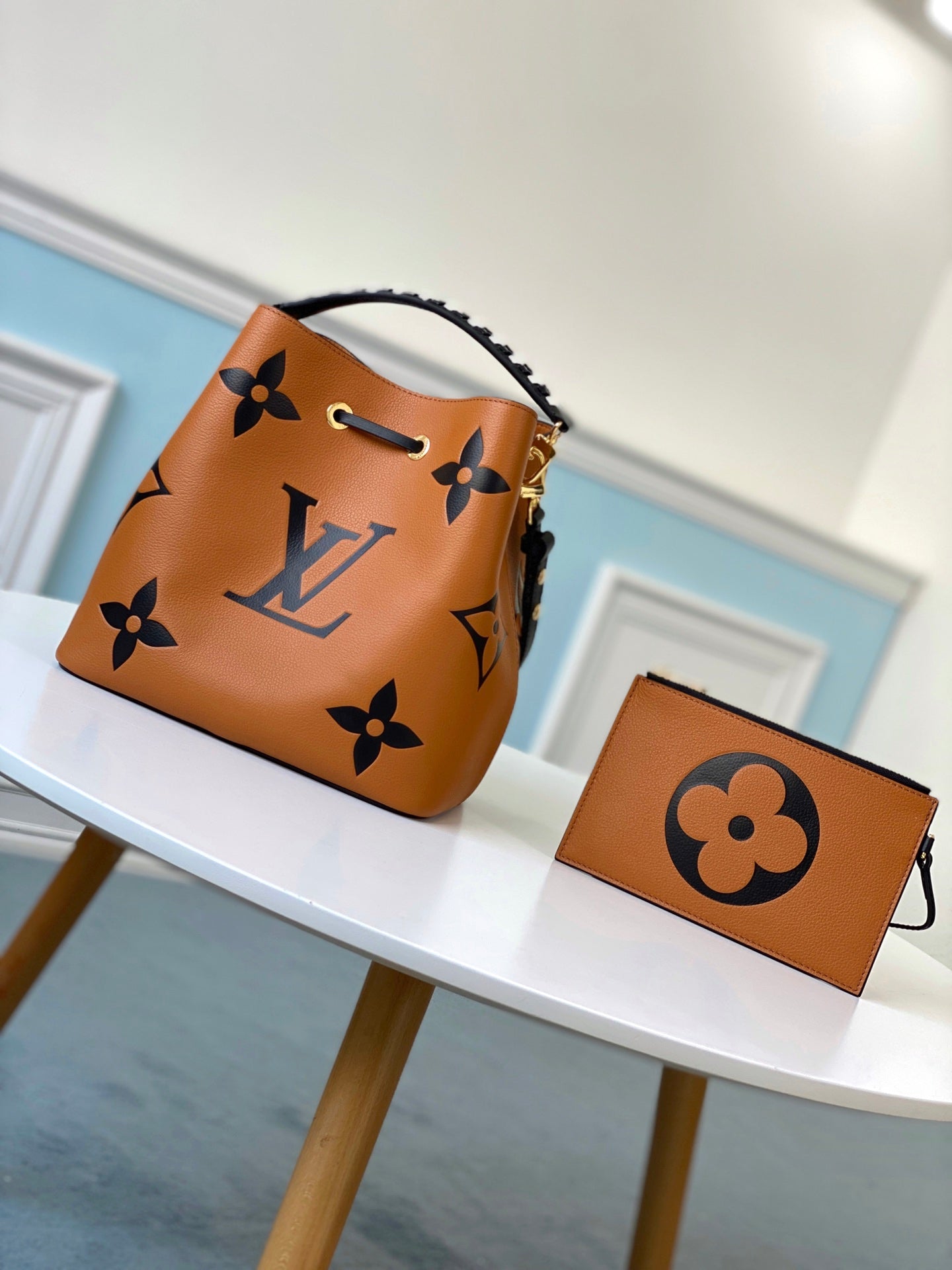 LV M56888 焦糖色 NéoNoé 中號水桶包
