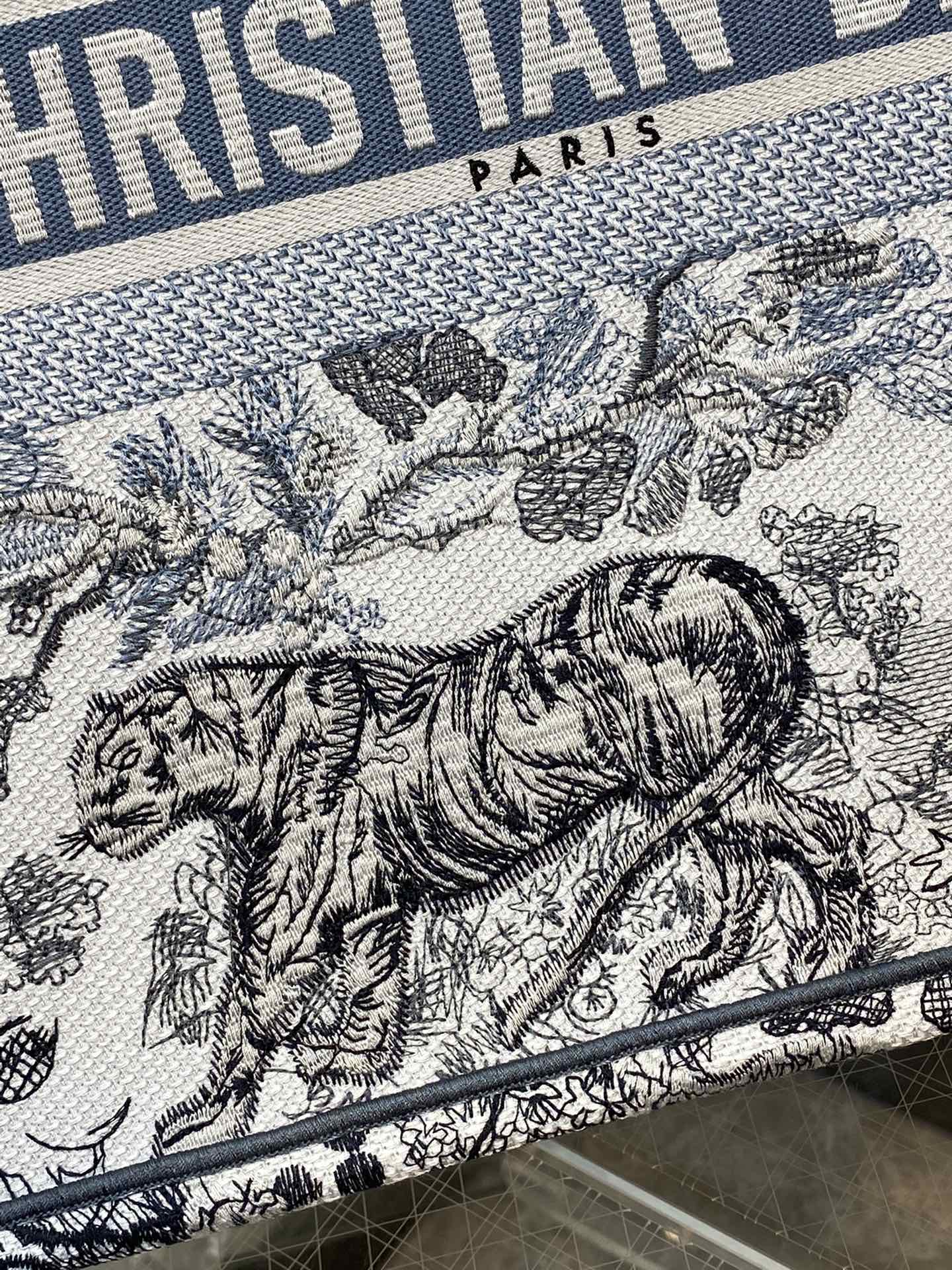 Dior Book Tote-大號41.5cm-漸變老虎