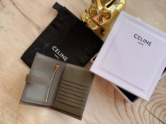 Celine 中夾-STRAP粒面小牛皮錢包-鐵灰色
