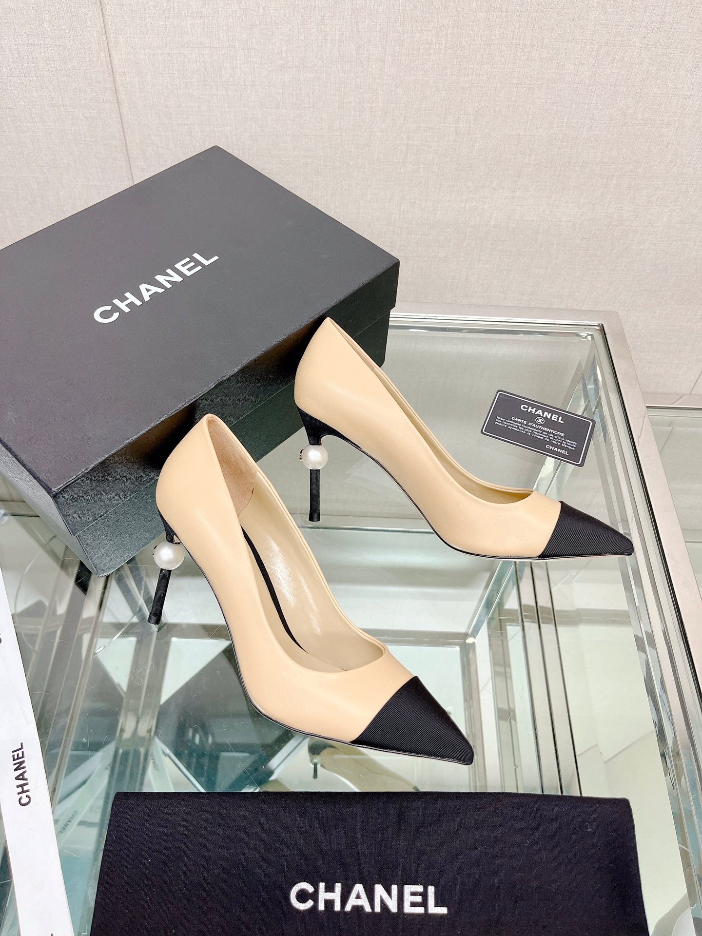 小香家-coco珍珠高跟鞋 8.5cm 杏色