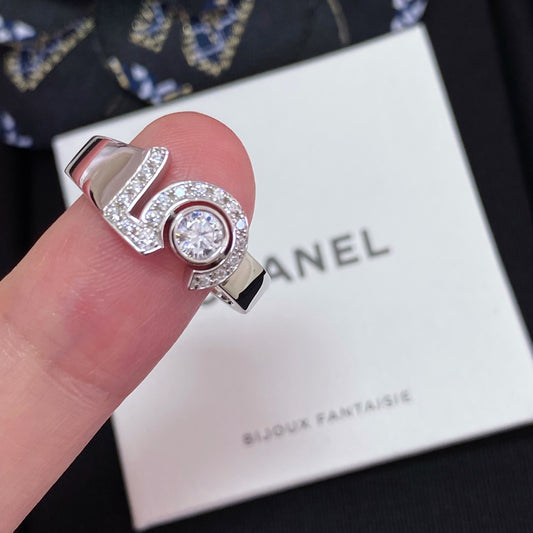 Chanel 戒指