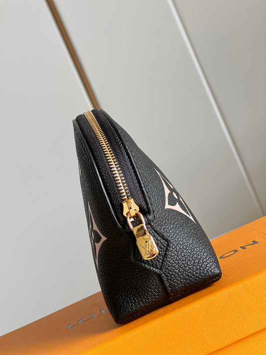 LV M59086 壓花絲印化妝包