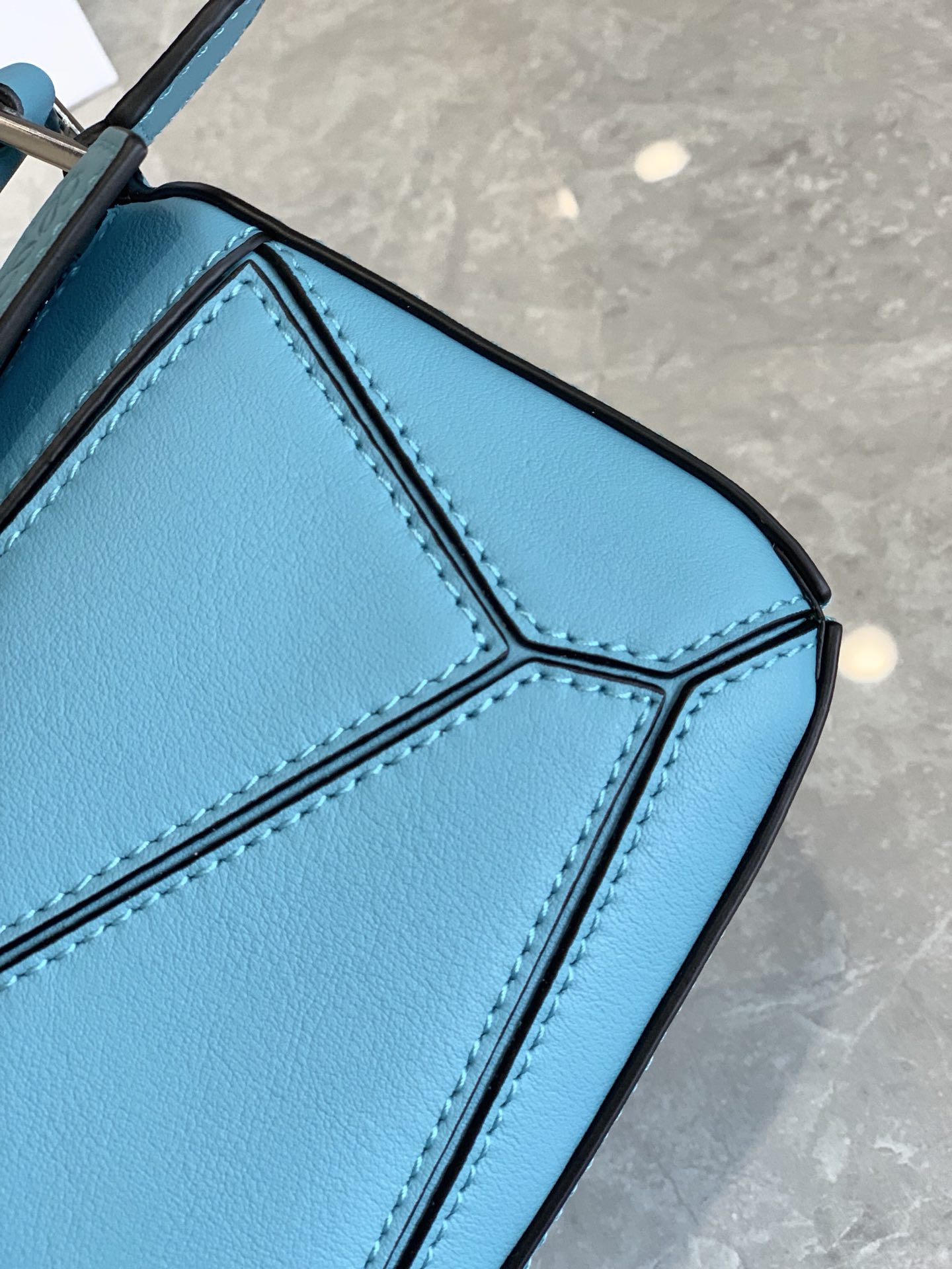 羅L威-Puzzle bag mini 小牛皮