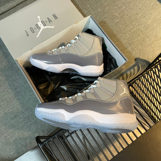 N1K-AJ11 籃球鞋 運動鞋 灰色