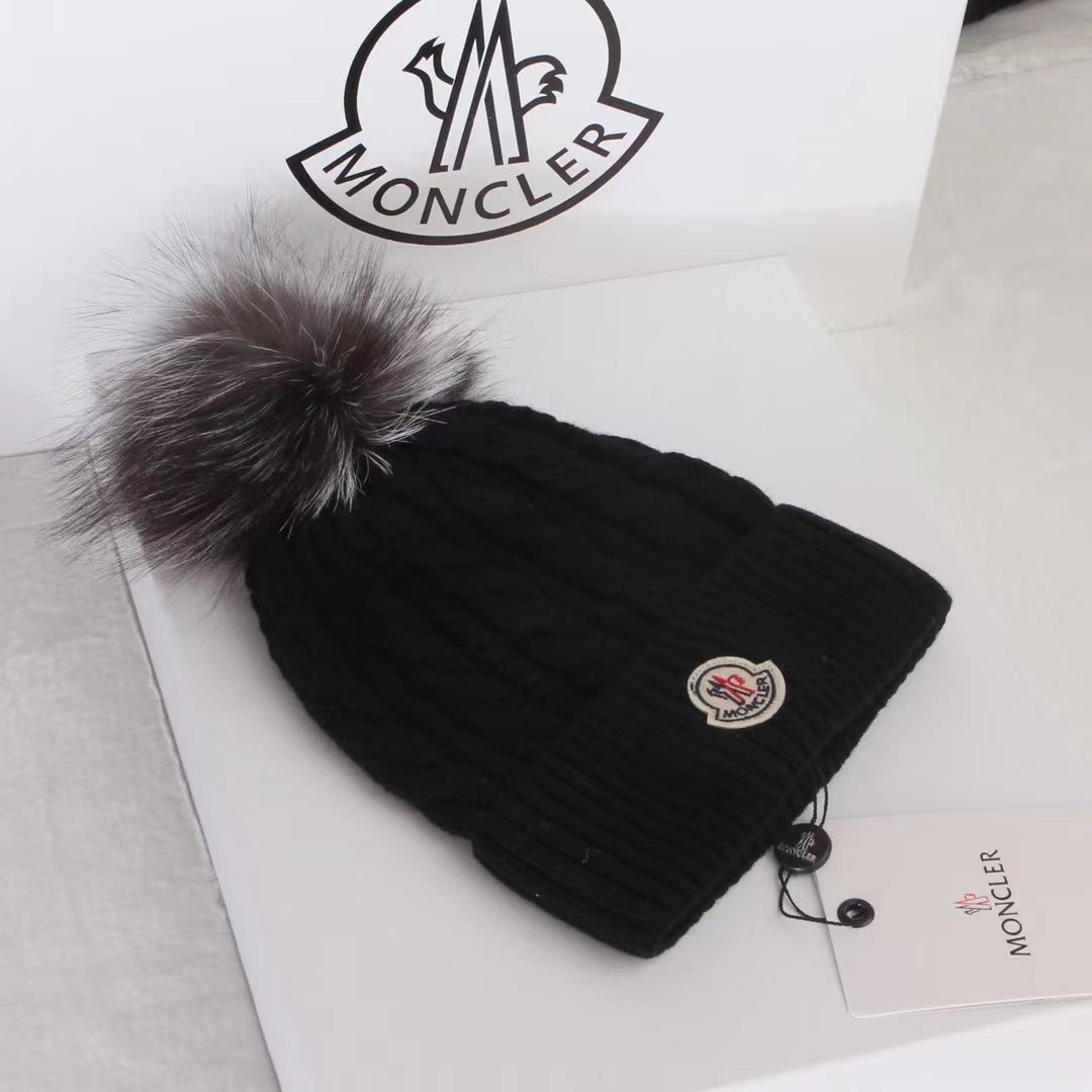 Moncler-毛球毛帽