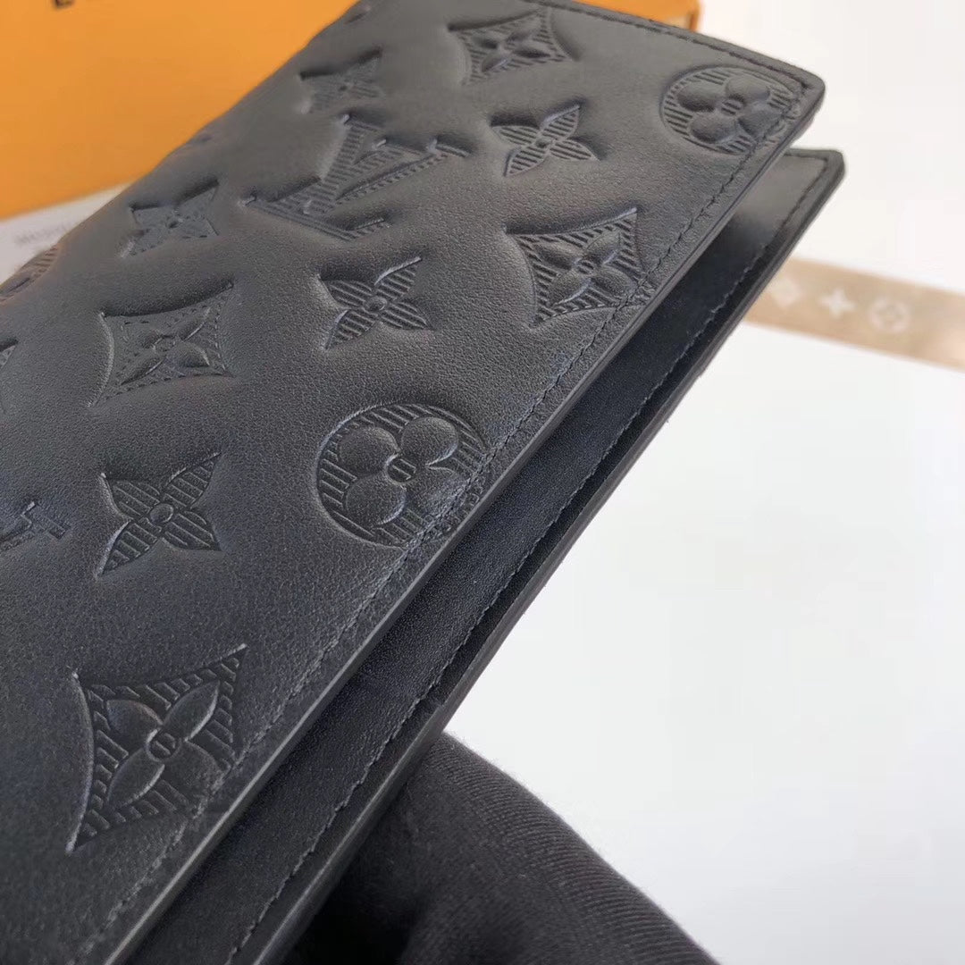 LV M62900 翻蓋長夾