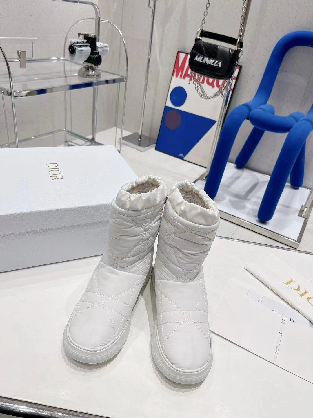 迪D家-22SS 羽絨羊毛短靴 白色