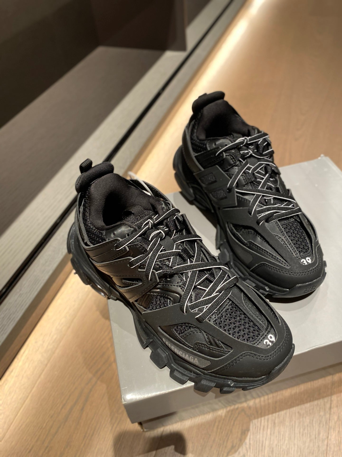 Balenciaga 巴黎世家-老爹鞋