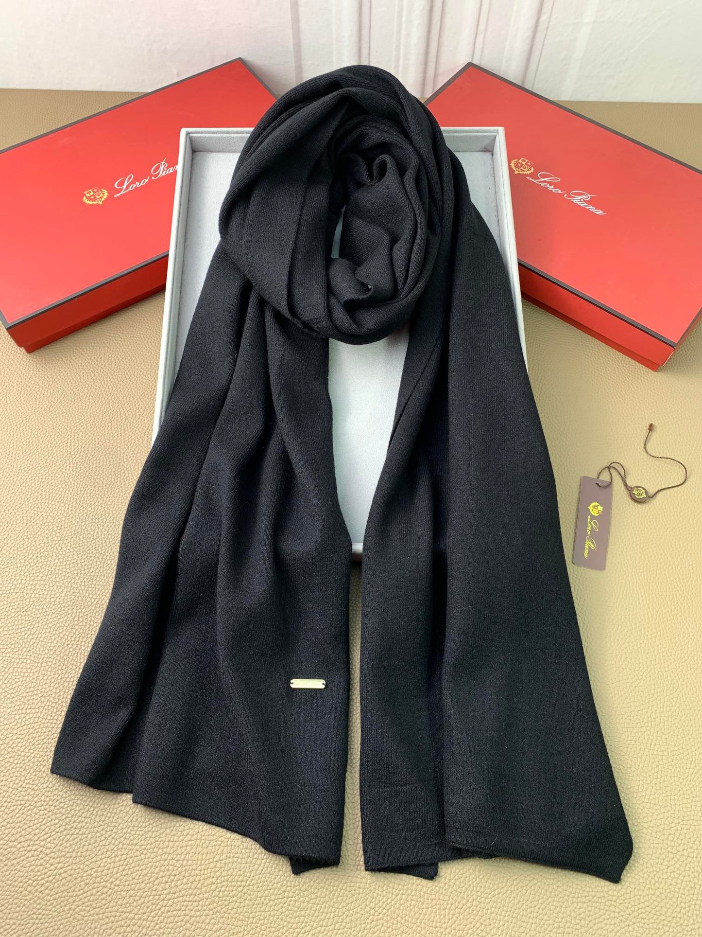 L-Piana-素色羊絨圍巾 65*190cm 100%羊絨 黑色