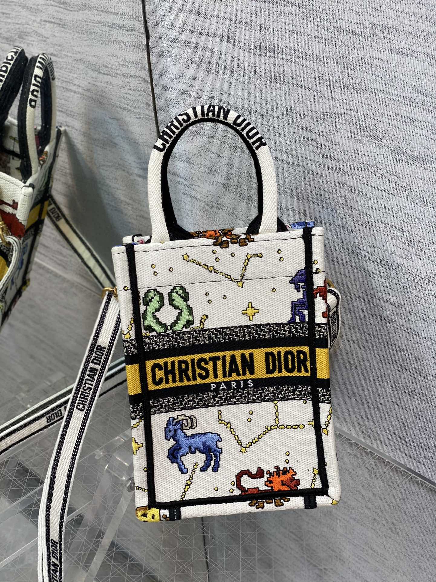 迪D家 Book Tote-最新豎版mini 白色