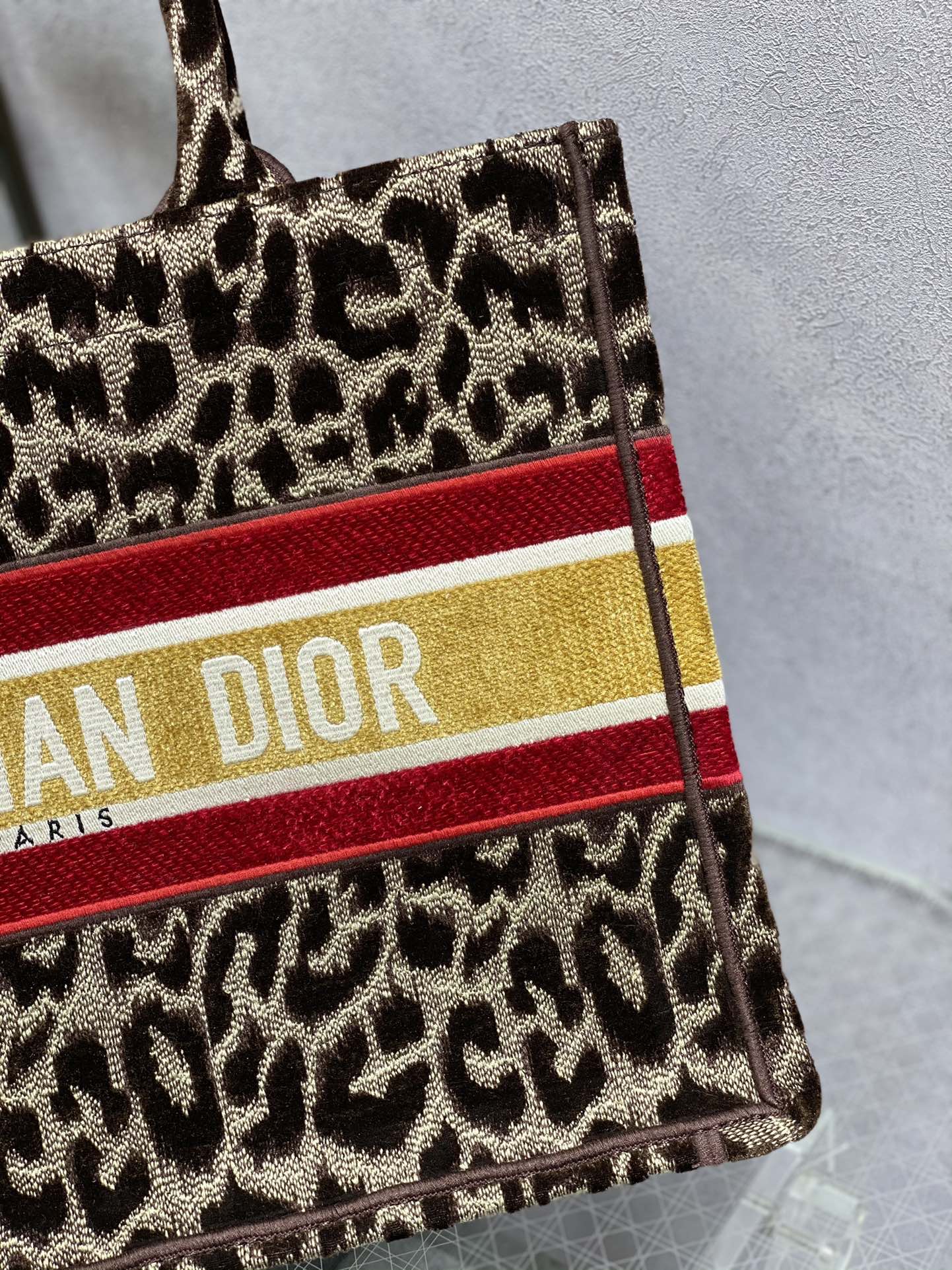 Dior Book Tote-小號36.5cm-絲絨豹紋