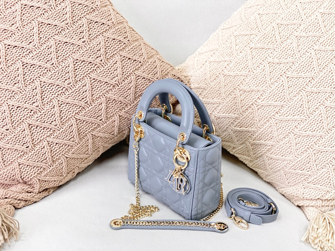Dior Lady Dior-三格黛妃包-珐瑯扣-17cm-天藍色