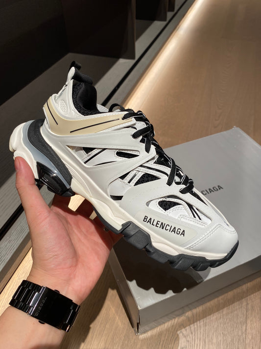 Balenciaga 巴黎世家-老爹鞋