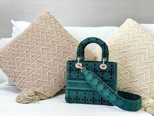 Dior Lady D-Lite黛妃包-天鵝絨刺繡綠色