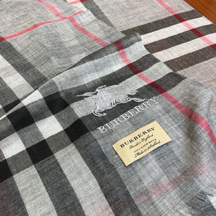 巴B家-經典版戰馬繡標圍巾 90*210cm 100%羊絨 灰色
