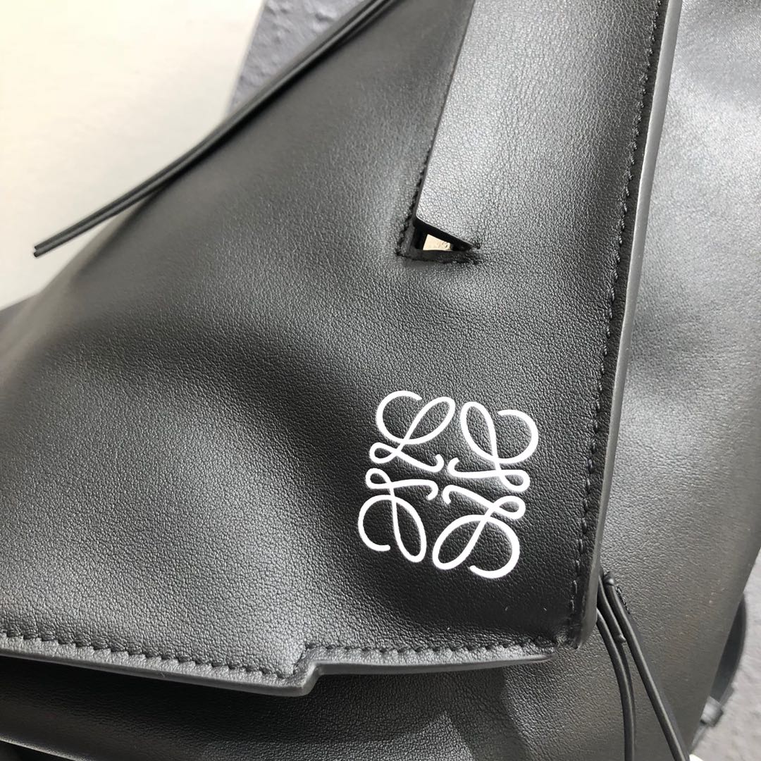 Loe-anton bag 肩背包 後背包 黑色