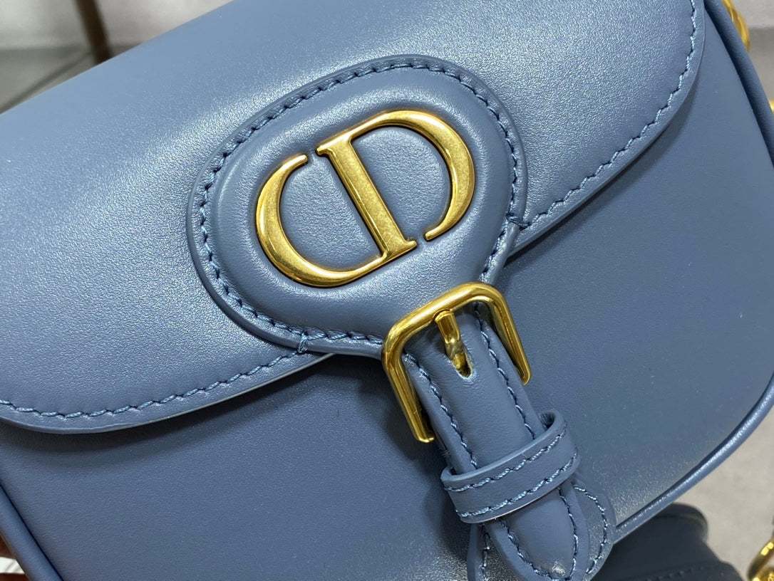 Dior Bobby-小號18cm-復古藍牛皮