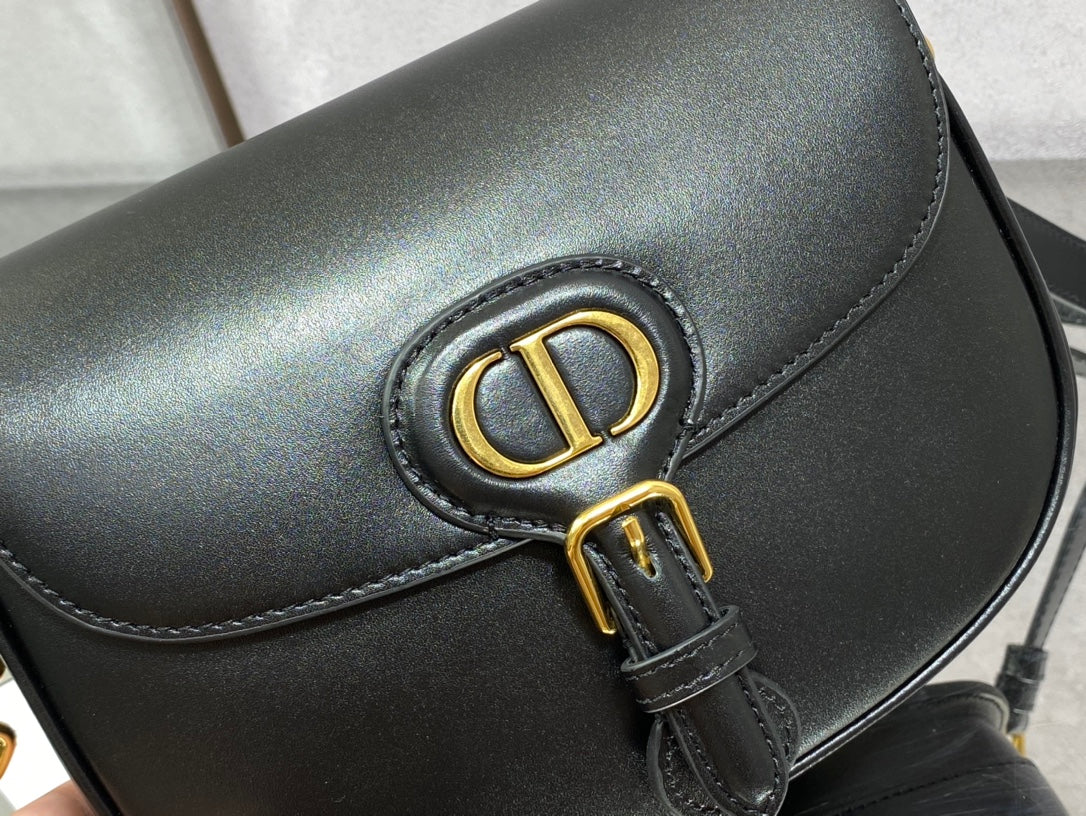 Dior Bobby-中號22cm-黑色牛皮