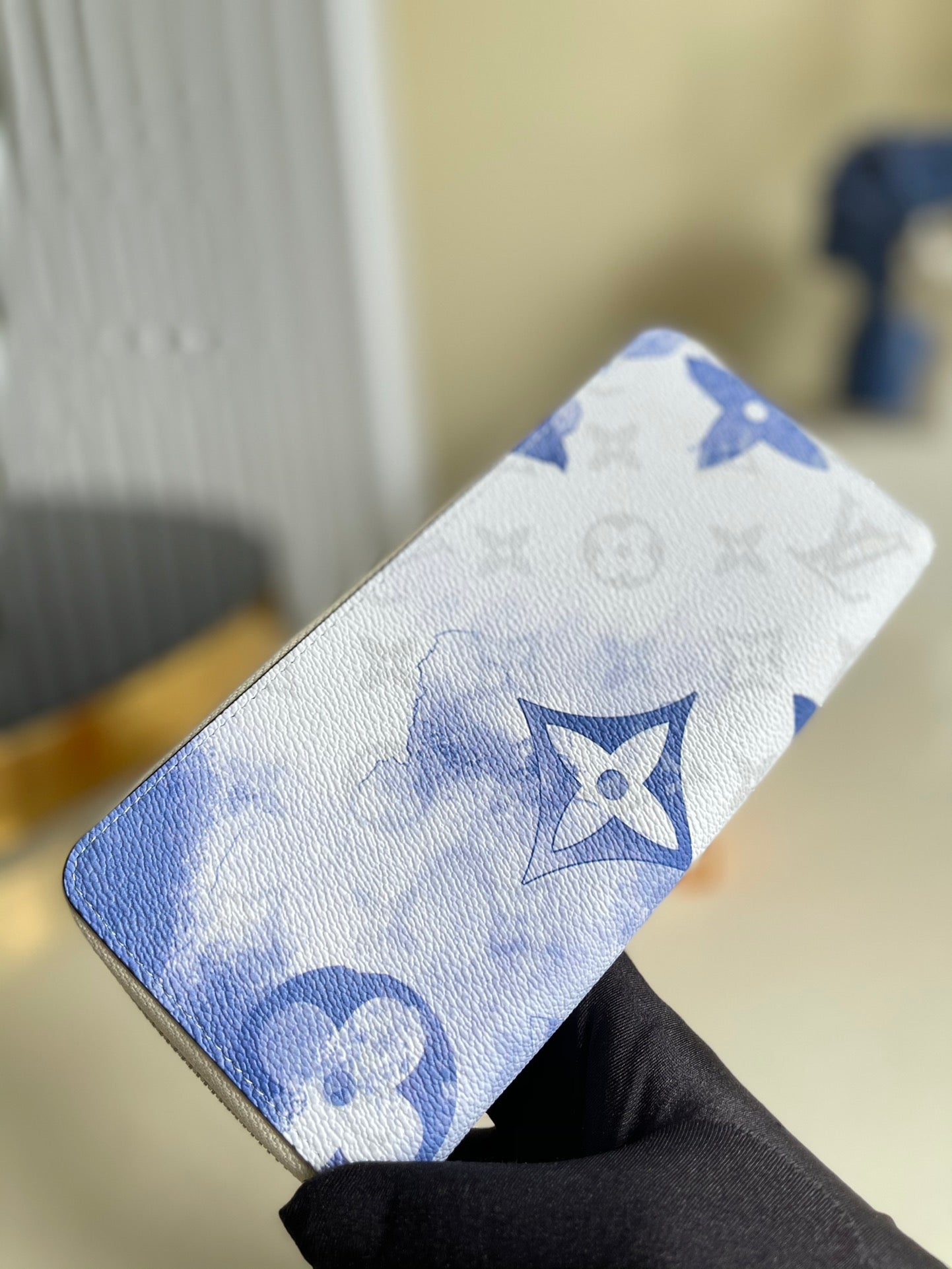 LV M80499 ZIPPY VERTICAL 拉鍊長夾-全開款