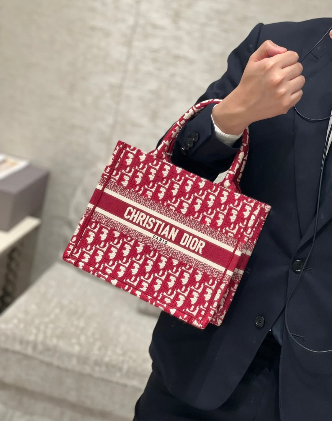 迪D家 Book Tote-小號36.5cm-紅色老花 上身圖