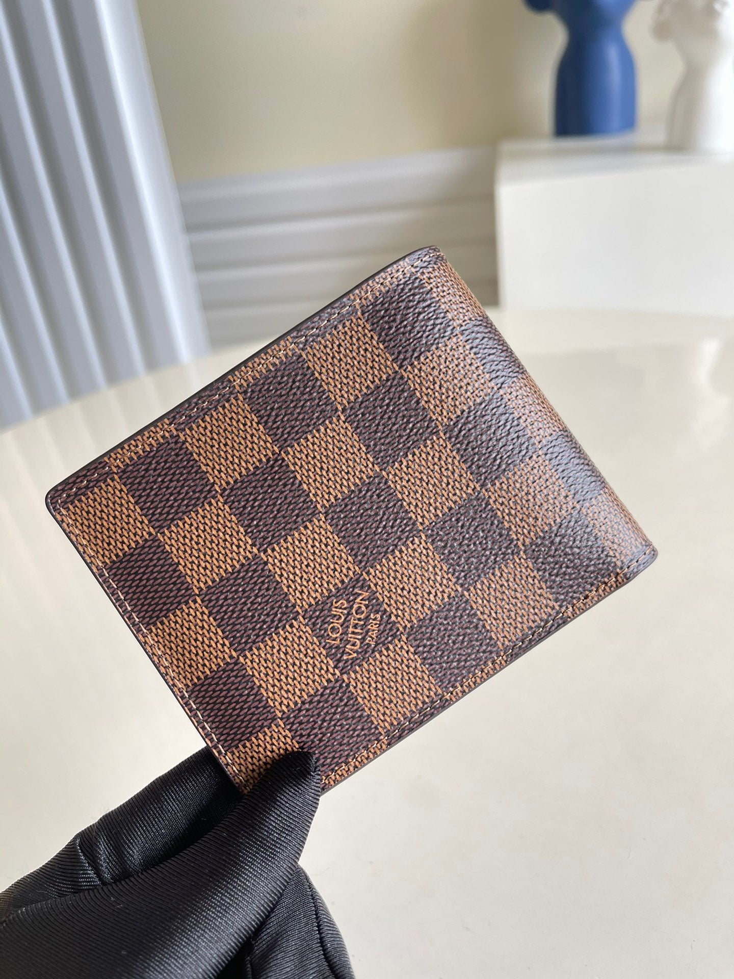 LV M61208 咖格 SLENDER 男款短夾