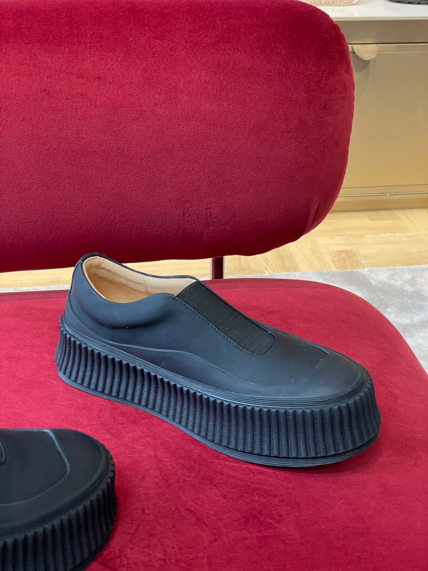 JIL SANDER-經典小牛皮餅乾鞋 黑色