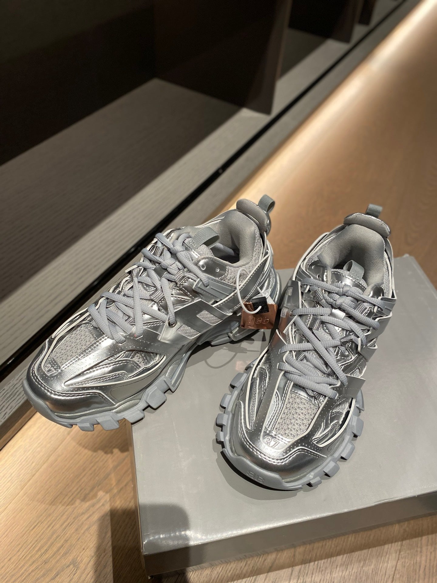 Balenciaga 巴黎世家-老爹鞋