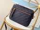 M44071 路L家-Pochette Métis郵差包
