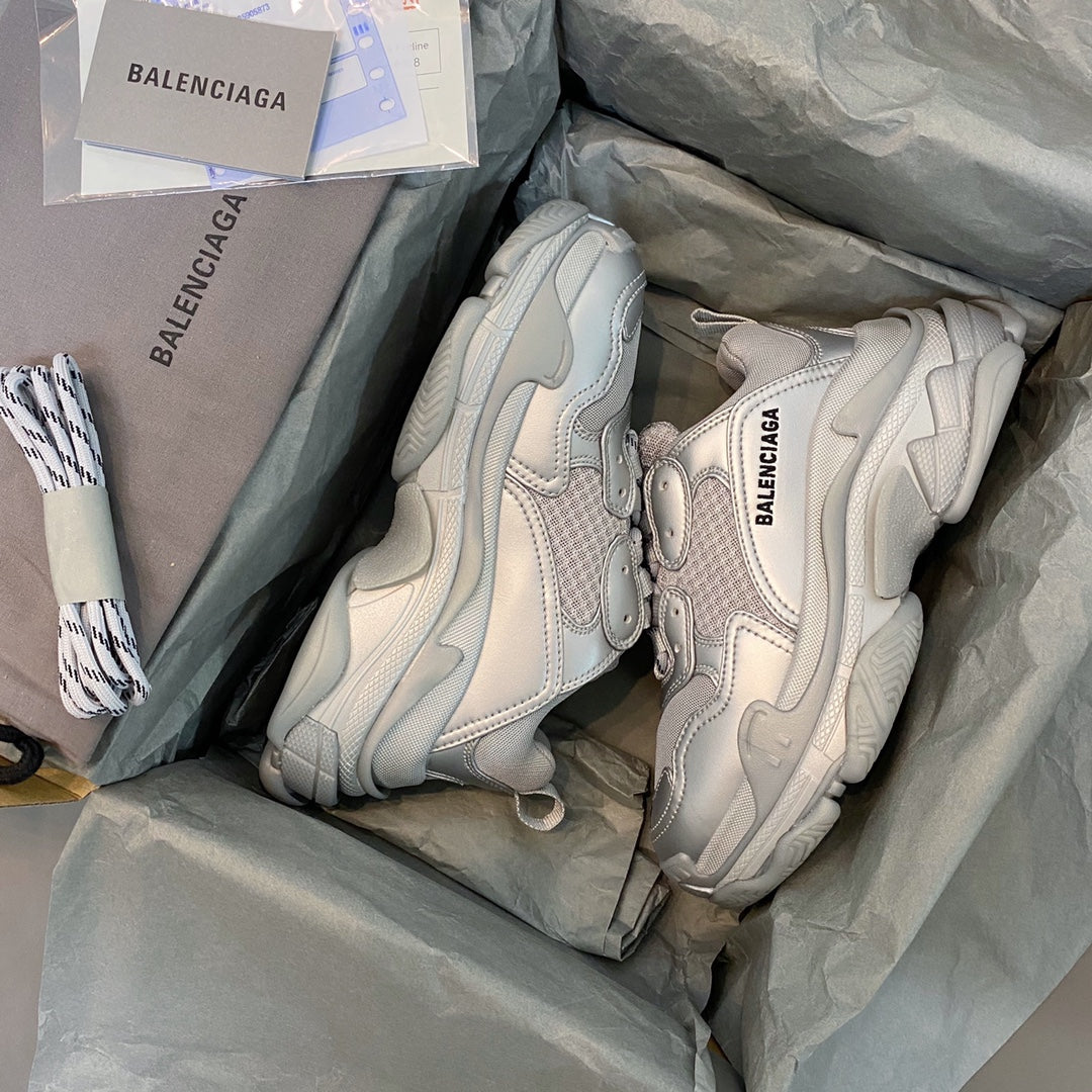 Balenciaga 巴黎世家-Triple S 老爹鞋