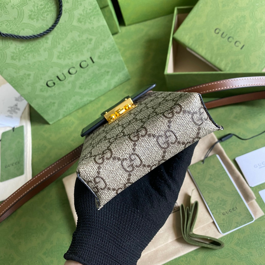 Gucci 鎖扣鏈條手機包