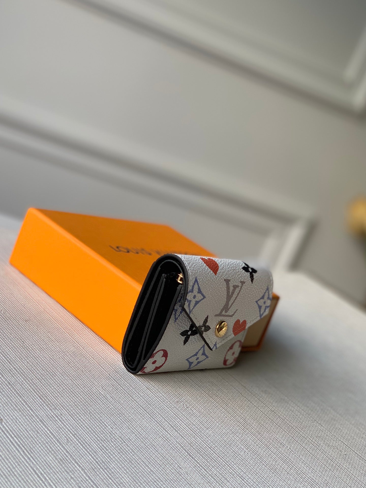 LV M80278 三折短夾