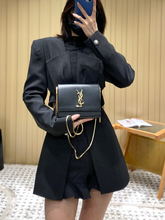 聖Y羅-Kate box bag 黑色 上身圖