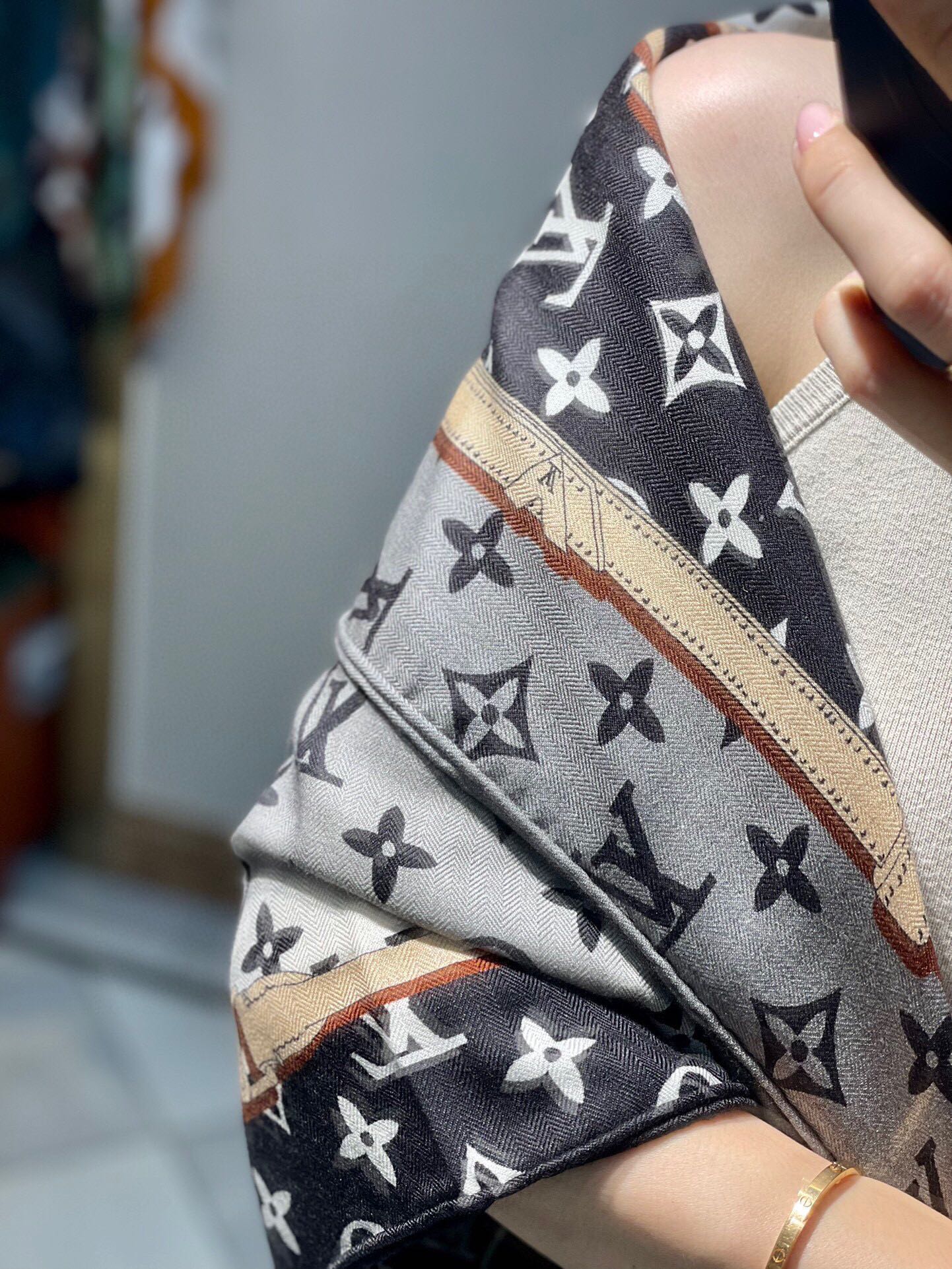 路L家-雙面同色圍巾 110*110cm baby絨級別