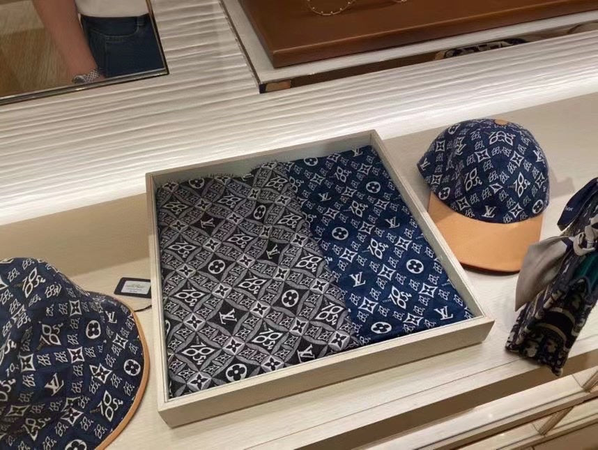 路L家-Monogram披肩-142.5cm