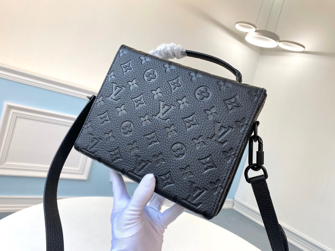 M61117 路L家-MINI SOFT TRUNK 手袋 黑色