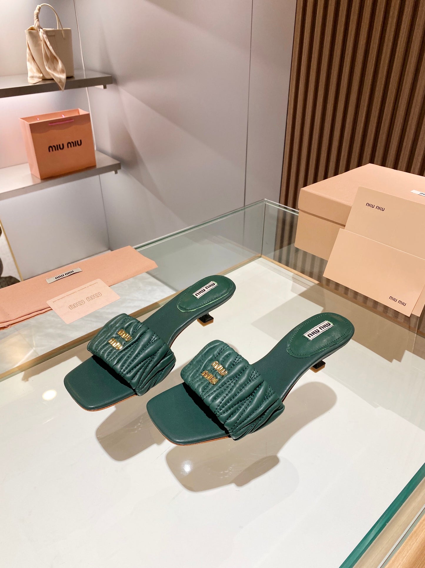 穆M家-2023早春新款 低跟拖鞋 深綠色
