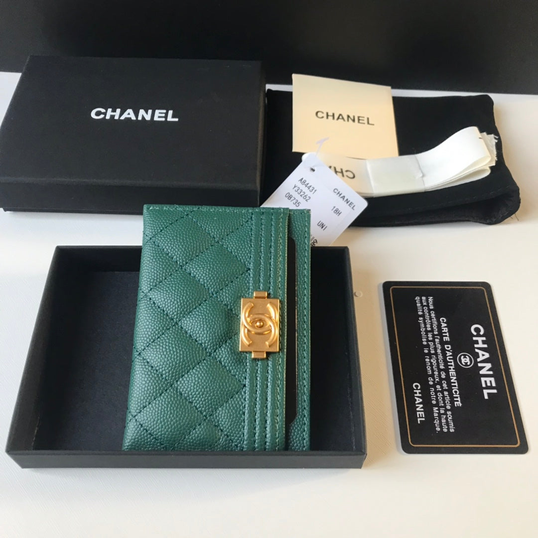 Chanel Leboy系列卡包