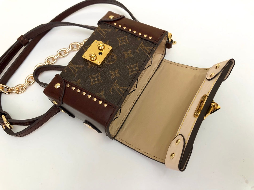 M62553 路L家-經典Petite Malle微縮版 Essential Trunk手袋 粉色