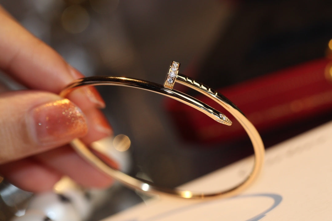 Cartier 細版釘子手鐲 玫瑰金半鑽