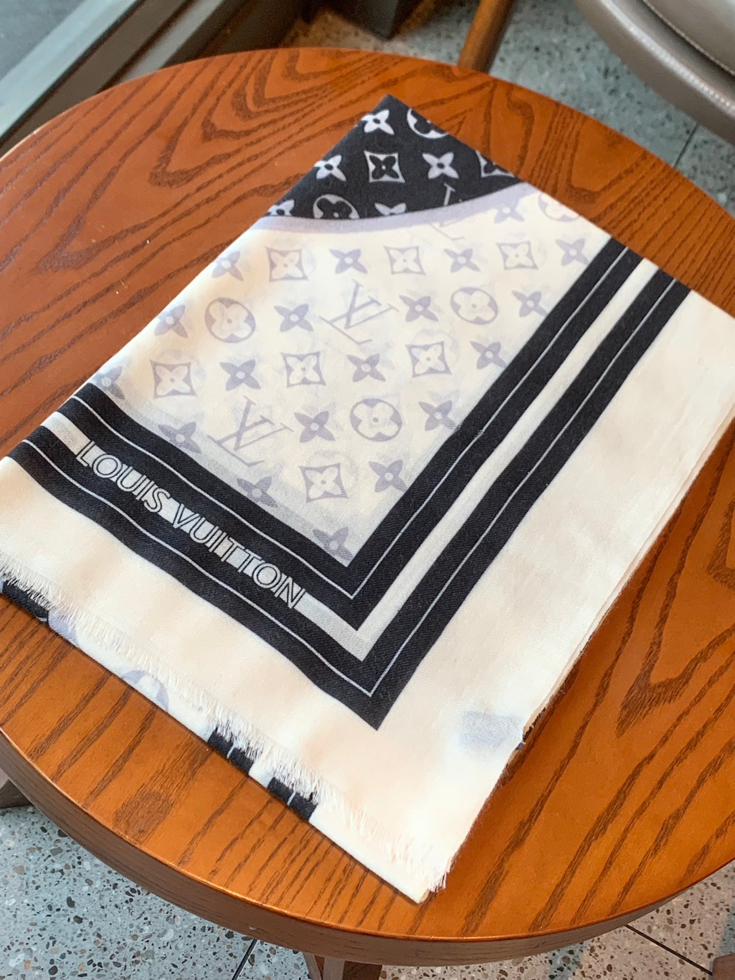 路L家-羊絨長圍巾 100*200cm 白色