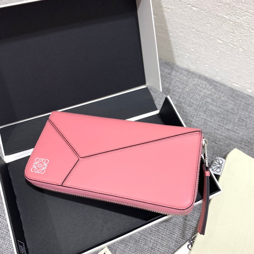 Loewe Puzzle zip around wallet 拉鍊長夾