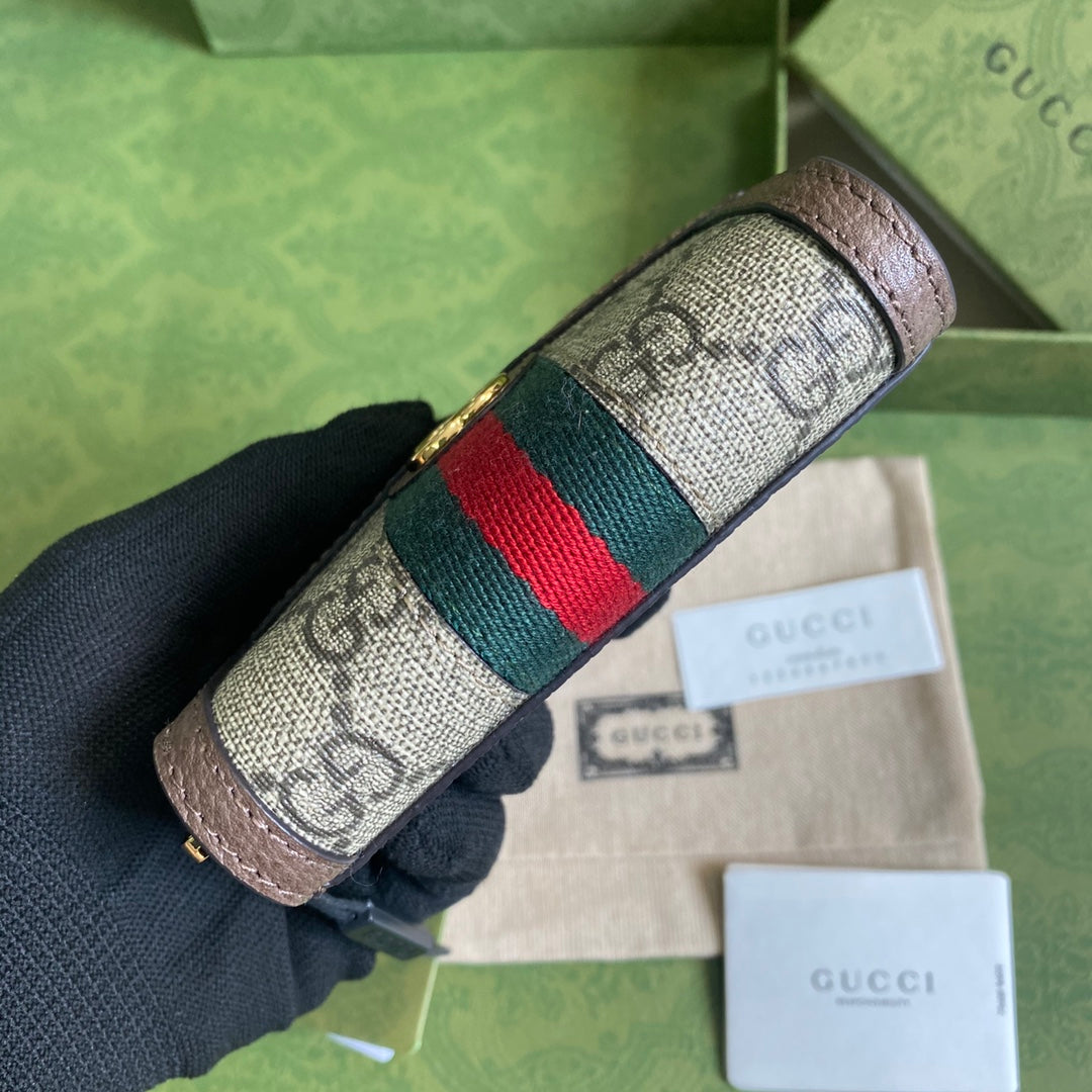 Gucci 新款拉鍊短夾