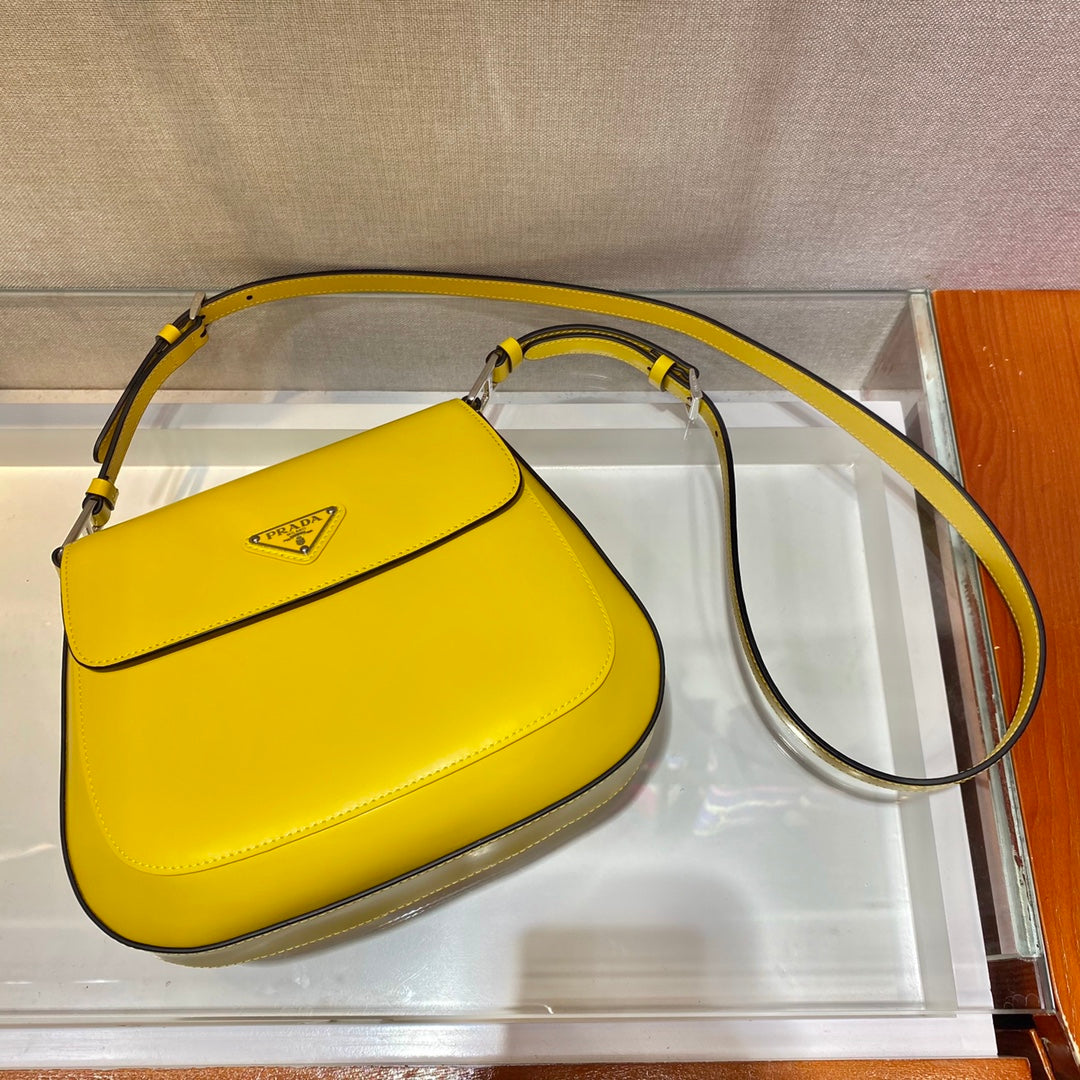 普P家-新款中古 Cleo腋下包 大號 黃色