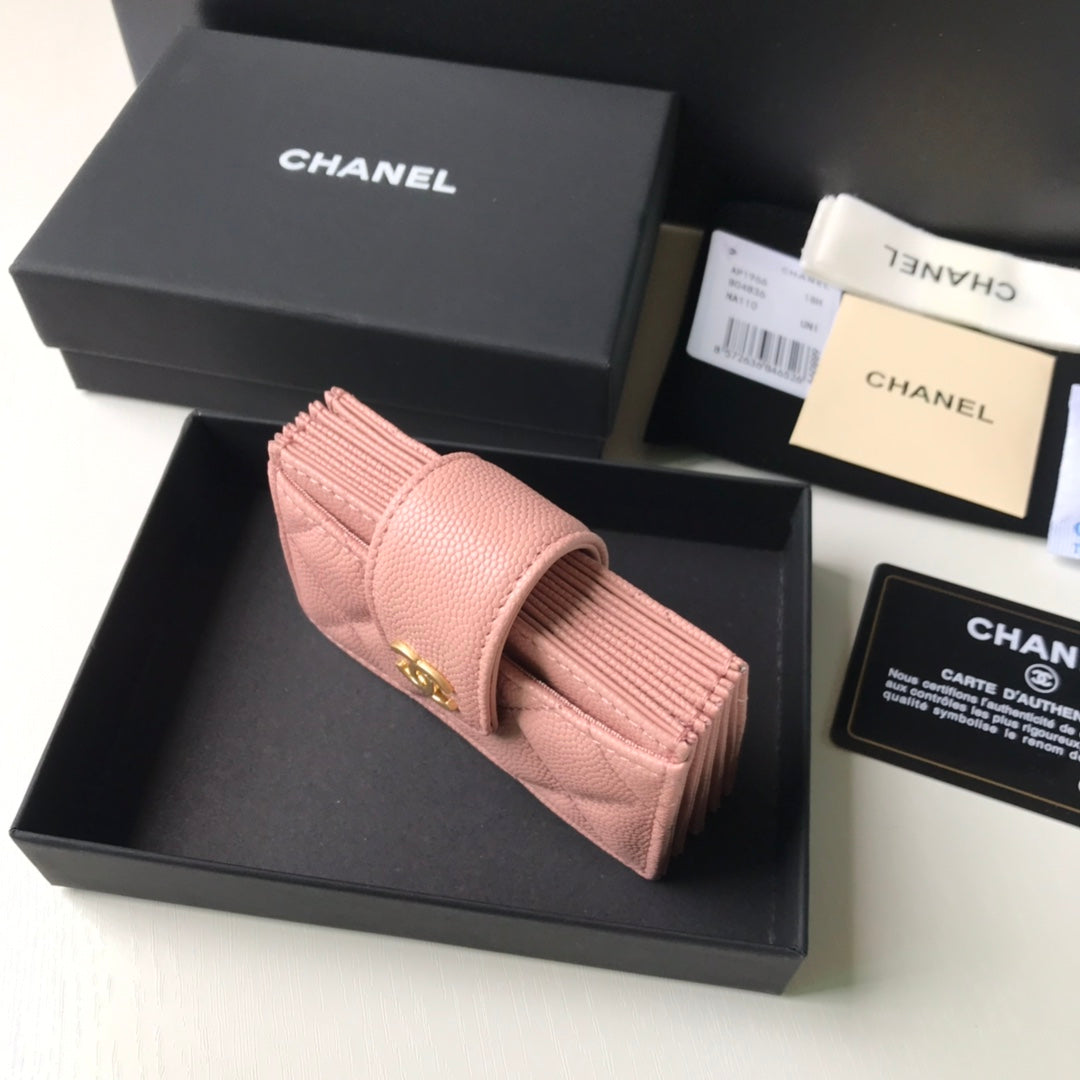 Chanel 多格層風琴式卡包