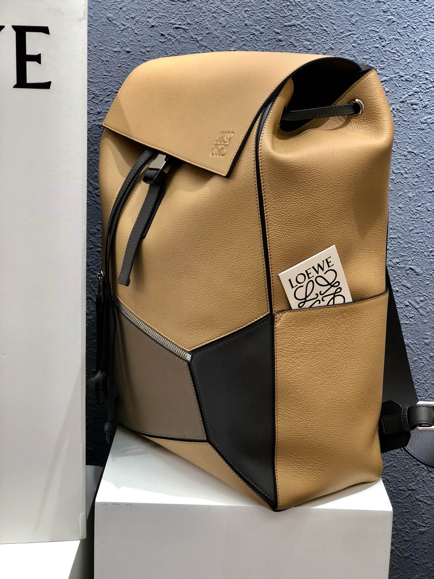 Loe-Puzzle Backpack 後背包 駝色